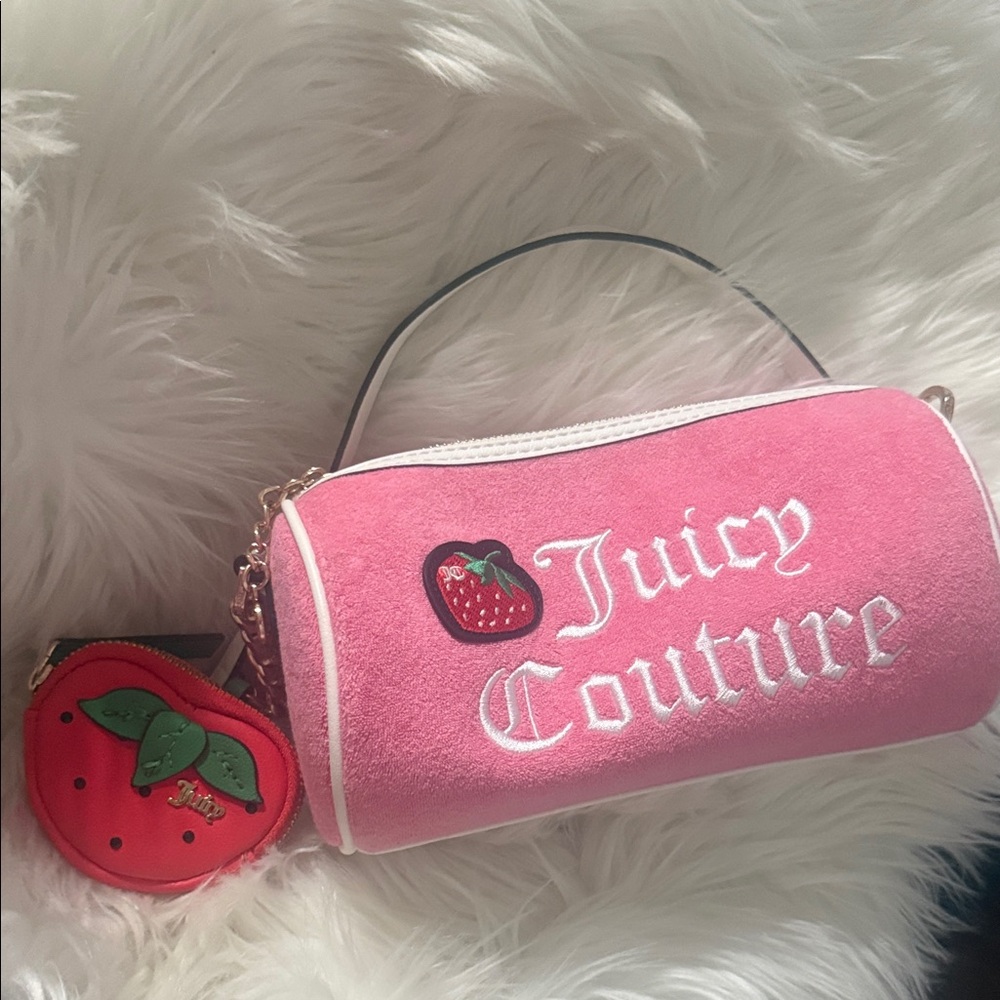 Juicy couture barrel bag